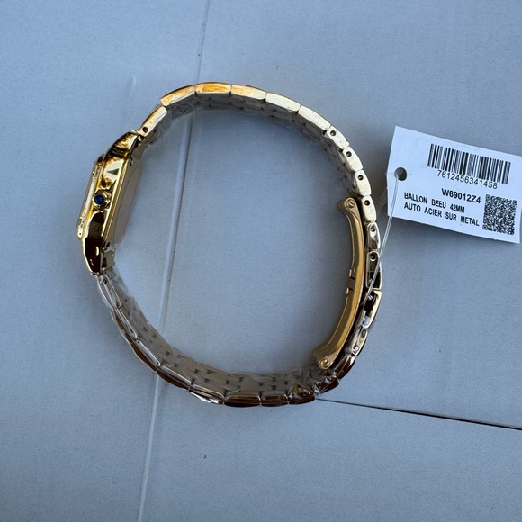 Gold Watch - Picture 2 of 3